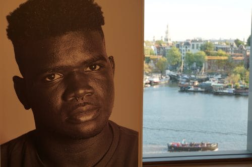 Engelse en Amerikaanse creatieve artiesten debuteren in Amsterdam