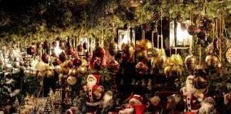 In het weekend van zaterdag 8 en zondag 9 december vindt in de historische binnenstad de 25ste editie plaats van de Haarlemse kerstmarkt. Met meer dan driehonderd kramen, een nostalgisch straattheaterfestival en veel live muziek is het programma extra feestelijk.