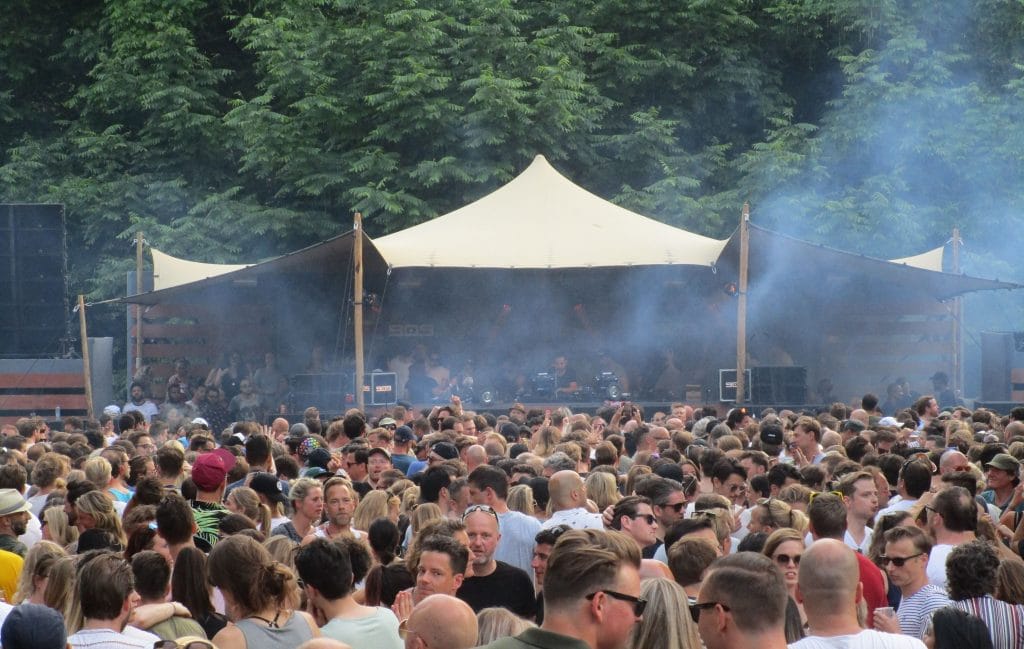Amsterdamse Bos maakt zich op voor snoeihard 909 festival 