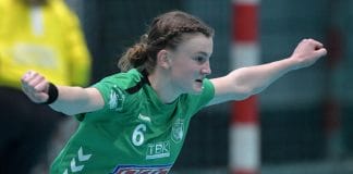 Ex-VOC speelster Britt van der Baan scoort er op los in Tweede Bundesliga