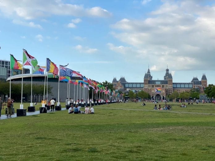 Zero Flags Project van start gegaan op Museumplein