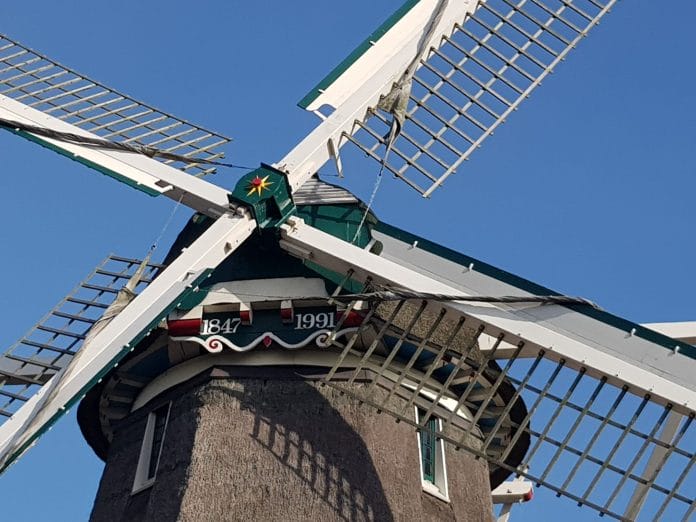 Het is bijna zover: Molen van Sloten krijgt nieuwe roeden